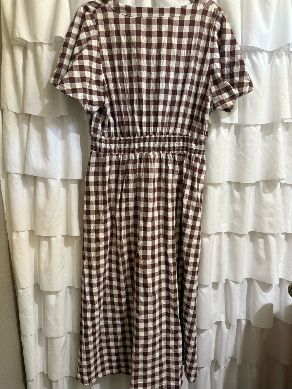 Petal & Pup Robinson Brown and White Gingham Button-Front Midi Dress - Picture 12 of 16